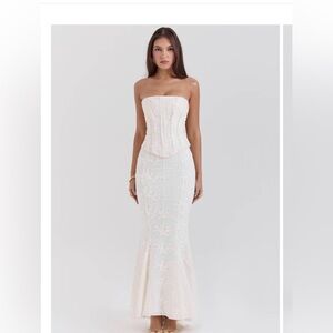 Elegant Cream Maxi Dress